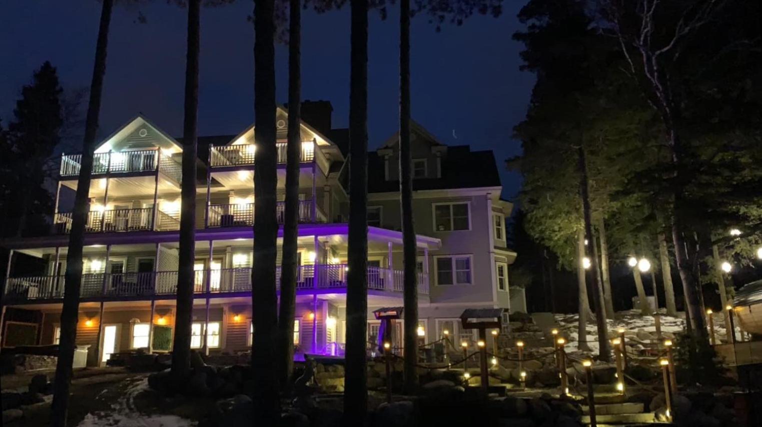 Estello Suites & Spa Lac-Mégantic Buitenkant foto